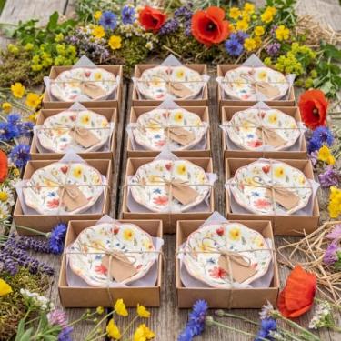 Imagem de SiliFine 12 tigelas pequenas de cerâmica, lembrancinhas de casamento a granel para convidados, mini tigela de molho com caixa de cartões para chá de bebê, presente de aniversário de convidado (flores)