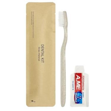 Imagem de Escovas de dentes descartáveis com pasta de dente a granel, pacote com 50 escovas de dentes biodegradáveis embaladas individualmente, kit de escovas de dentes para viagem para sem-teto, lar de idosos,