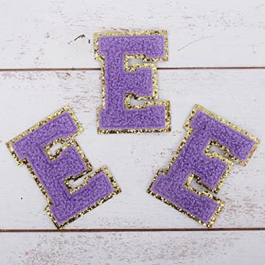 Imagem de Pacote com 3 adesivos de Chenille Iron On Glitter Varsity Letter "E" - Tecido de chenille lavanda com acabamento em glitter dourado - Costurar ou passar - 5,5 cm de altura