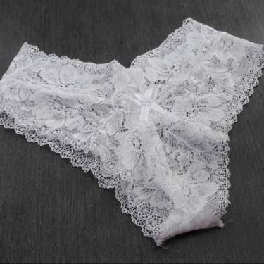 Imagem de Calcinha Rendada Cor:BrancoTamanho:GG - De Prazer, Branco, GG