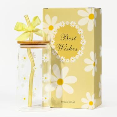 Imagem de Copos de vidro fofos com tampas e canudos, xícara de café gelada margarida, canecas de café fofas, caneca estética amarela copo para aniversário, dia das mães, Natal, dia dos namorados, amante de café