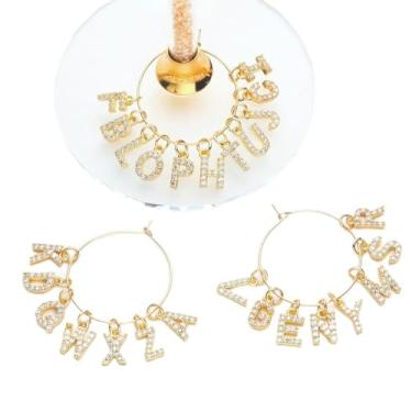 Imagem de Pride & par Pingentes de taça de vinho com letras brilhantes, conjunto de 26 peças, marcadores de taça de vinho de diamante para taças de haste, decoração de taça de vinho brilhante para casamentos,