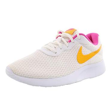 Imagem de Tênis de corrida feminino Nike Tanjun, White/University Gold, 7
