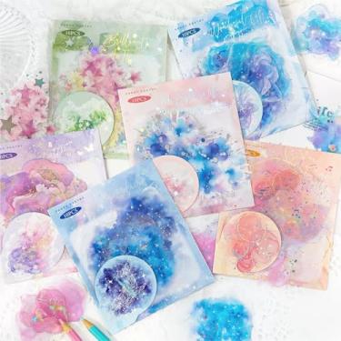 Imagem de Kit de adesivos de scrapbook de flores de estrela em aquarela com 60 peças PET transparentes à prova d'água para lixo, diário, garrafas de água, telefone, laptop, decalques, pacote para adolescentes