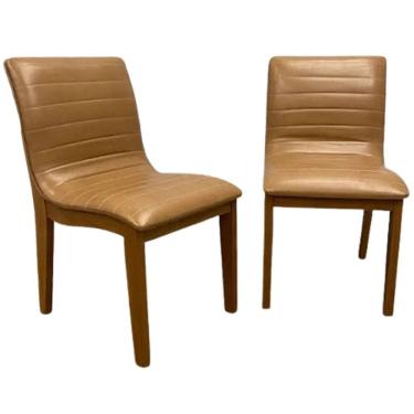 Imagem de Kit 2 Cadeiras Sofia em Corino Estofadas Valverde Cor Caramelo