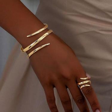 Imagem de Pulseiras grossas para mulheres, pulseiras douradas, empilháveis, anéis de declaração, anéis empilháveis, conjunto de joias e presentes