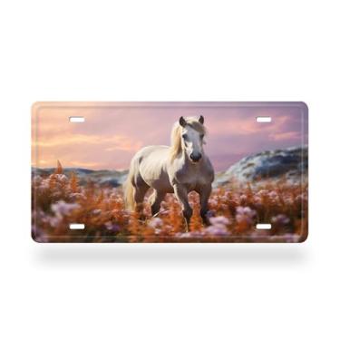 Imagem de Cavalo com crina longa em flores de tremoço ao pôr do sol capa de placa de licença de design elegante - etiqueta de carro de alumínio artística, à prova de ferrugem, design exclusivo novidade - 15 x