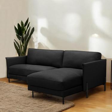 Imagem de Sofá Decorativo Karine 3 Lugares Sala de estar 230cm com Chaise Pés em Aço Couro Preto G88 - Gran Belo