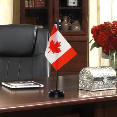 Imagem de Conjunto de bandeiras de mesa de luxo do Canadá - Bandeira canadense em miniatura de 15 x 10 cm com mastro sólido de 30 cm - Cor vívida e resistente ao desbotamento - Base preta e topo de lança