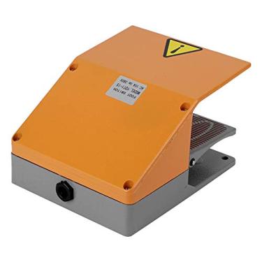 Imagem de Interruptor de Pedal Duplo BERM para Kit de Clipe de Alimentação de Máquina Elétrica YDT1-15 380VAC Com Excelente Acabamento e Tamanho Pequeno para Ampla Gama de Aplicações