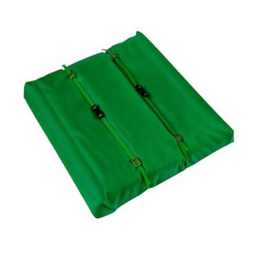 Imagem de NMNRC Simulated RC Car Roof Tent Bag Decorative Off-Road Accessorie for 1/10 Axial SCX10 II III TRX4 TRX6 Redcat Gen 7 Gen8 RC4WD D90 Series Upgrades Part Green