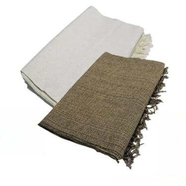 Imagem de Conjunto de mantas extragrandes para sofá (2 peças), dimensões 300 x 180 cm, material de algodão puro, com finalidades decorativas e protetoras. (Cru + Marrom Mesclado)
