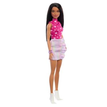 Imagem de Barbie Boneca Fashionistas Nº 215 Com Cabelo Preto Liso, Blusa Rosa Estampa De Estrelas E Saia Iridescente, Brinquedo Colecionável 65º Aniversário