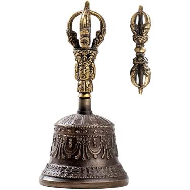 Imagem de Conjunto de sino e bajra de objeto de dharma tibetano - Alter Pray Singing Bowl Sino de mão Sino de Meditação Budista feito à mão por Himalayan Bazaar (20,5 cm)