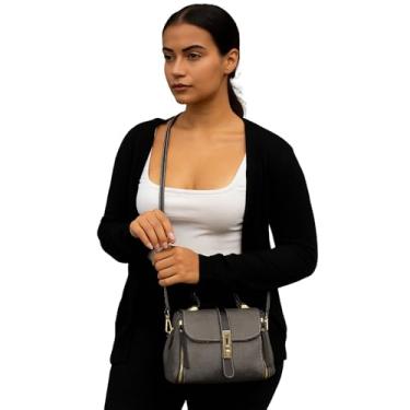 Imagem de Bolsa Transversal Feminina LX6, 24 x 17 cm, Preta, com Alça Ajustável e Fecho Dourado (preta)