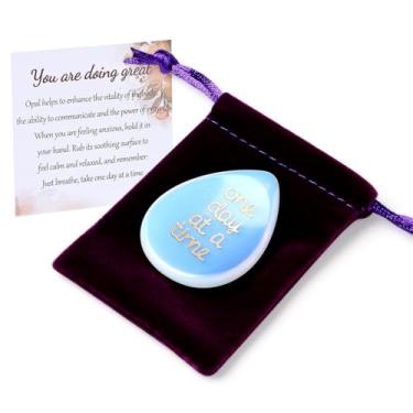 Imagem de One Day at A Time Opala Polegar Preocupação Pedra para Ansiedade Cristais Mão Polegar Pedras Bolso Pensando em Você Presentes para Mulheres Inspirador Preocupação Pedras para Alívio do Estresse You