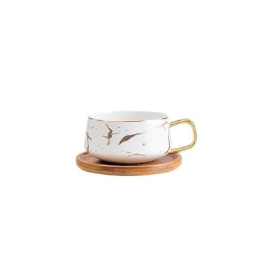Imagem de Xícara de café de mármore com colher de madeira dourada estilo europeu(Branco)