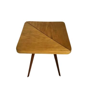 Imagem de Mesa De Centro Quadrada Em Madeira