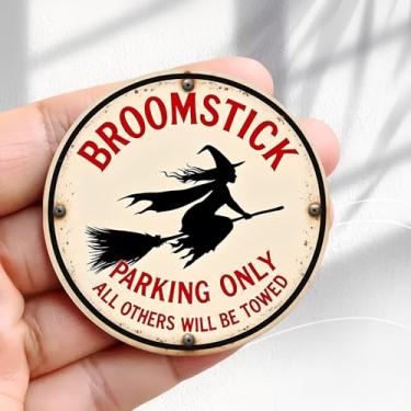Imagem de Ímã de geladeira vintage vassoura apenas sinal de bruxa design de sinal de bruxa - adesivo de geladeira redondo acrílico de 5,8 cm, presente de decoração retrô, tamanho perfeito para geladeira