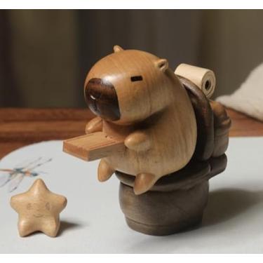 Imagem de OWADAR Conjunto de estatueta de capivara de madeira feita à mão, capivara magnética de madeira de faia no banheiro, decoração de casa, brinquedo de capivara fofo, presente de decoração de prateleira