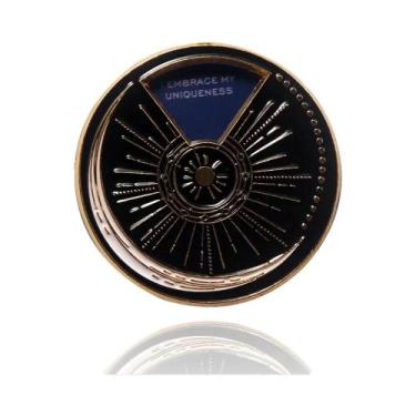 Imagem de Broche Rotativo De Bússola De Cores Esmaltado, Distintivo De Roda De C