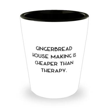 Imagem de A fabricação de casa de gengibre é mais barata do que a terapia. Copo de tiro, casa de gengibre, presente de fabricação de casa de gengibre, copo de cerâmica engraçado para amigos