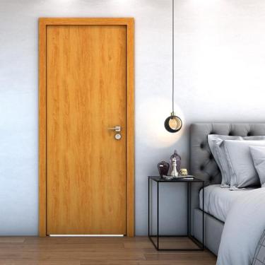 Imagem de Porta De Madeira Bater Lisa U.V Rubi 210cmx90cm - Cerejeira - Aqui Mov