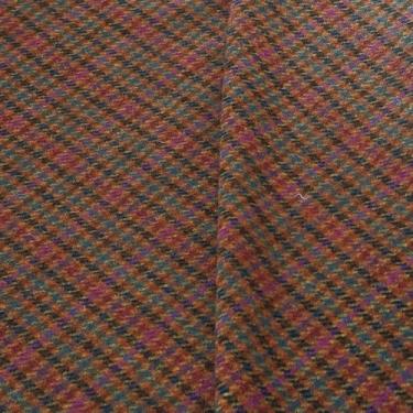 Imagem de Tecido italiano 100 % lã real da The Yard, tecido clássico de lã xadrez para casacos da moda, calças, saias, bricolage e decoração de casa (café, roxo, verde escuro, 8