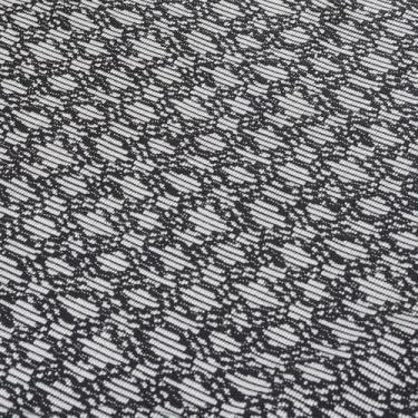 Imagem de Itália - Tecido jacquard de mistura de algodão da Yard, tecido metálico bordado floral para vestido na moda, saia, casacos, roupas e trabalhos manuais (8 jardas, tecido preto e branco)