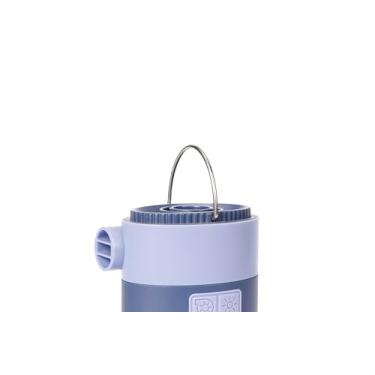 Imagem de Bomba de Ar Portátil Elétrica Recarregável Solar com Lanterna LED 4 em 1 Inflador e Desinflador para Camping Power Bank USB-C 4000mAh Mini Compressor para Colchão Trilha Viagem e Emergências