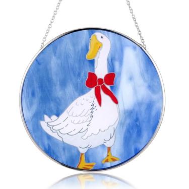 Imagem de Yiyiring Captador de sol para pendurar na janela de vitral Silly Goose painel de vidro colorido fundo azul ganso branco para decoração de aniversário para mulheres, homens, esposa, amantes e mãe