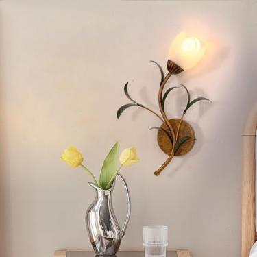 Imagem de Arandelas de parede vintage com flores e cúpula de vidro verde em formato de tulipa, em latão, com fiação elétrica e interruptor. Ideais para hall de entrada, sala de estar, escritório ou so