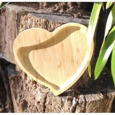 Imagem de Petisqueira em forma de Coração de Bambu - Encanto Laser