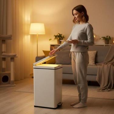 Imagem de Lixeira Automática Retangular 50 Litros com Sensor de Movimento Branca