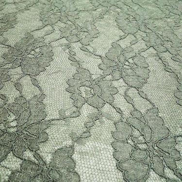 Imagem de Rolo 3 Metros Renda Suiça Forrada 95% Poliéster 5% Poliamida