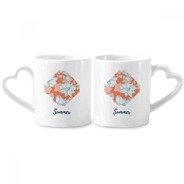 Imagem de Conjunto de canecas de porcelana para casal com tinta verde laranja e alça de coração