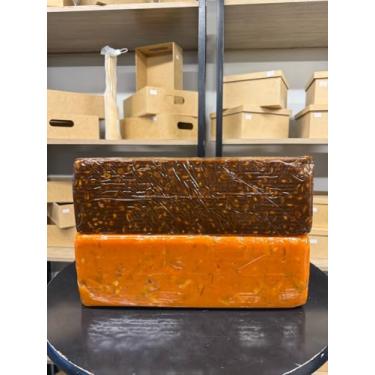 Imagem de Doce de Leite com Amendoim em Barra 6kg – Doce Mineiro Grosso para Fracionamento e Revenda | Textura Macia, Sabor Intenso e Autêntico de Minas Gerais