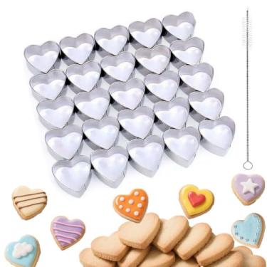 Imagem de 25 cortadores de biscoito de coração de cavidade, mini cortador de biscoito em forma de coração de aço inoxidável com escovas de limpeza, cortadores de massa de biscoito, cortadores de legumes,