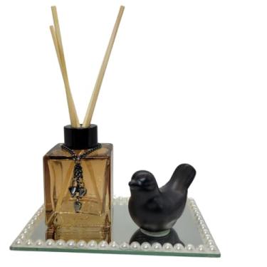 Imagem de Kit Difusor de Aroma 100ml com Bandeja Decorada e Passarinho – Frasco de Vidro Ambar para Casa, Aromatizador e Decoração Elegante(PRETO)