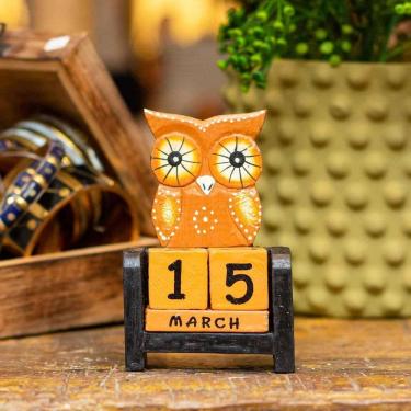 Imagem de Calendário Coruja Marrom De Madeira Balsa Importado De Bali