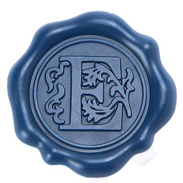 Imagem de Adesivos de lacre adesivo de cera azul marinho com inicial do alfabeto - Pacote com 50 - Selos de cera com letras para cartão de ação de graças/embrulho de presente/convite de festa de noivado de