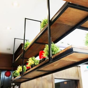 Imagem de Prateleiras de decoração flutuantes de madeira | Prateleiras suspensas para plantas, suporte de vaso de flores, suporte de armazenamento montado no teto, suporte para copos de vinho de 2 camadas