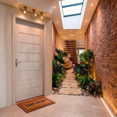 Imagem de Kit Porta de Madeira Completa Cristal Amescla Sarrafeada 215cm X 95cm Uniportas Natural