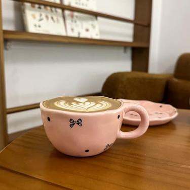 Imagem de Koythin Caneca de café de cerâmica, canecas de chocolate quente feitas à mão, copo bonito para meninas e mulheres, xícara de chá de leite estética com alça, 250 ml para latte, cacau, escritório, casa