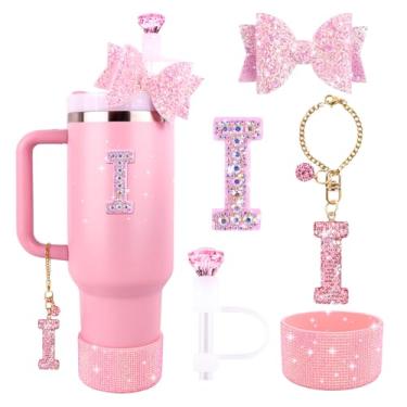 Imagem de Lingdeer Conjunto de acessórios rosa para Stanley Cup 850.5 g 1,134.0 g, pingentes de letras brilhantes, capa de palha de diamante, bota de silicone com glitter, adesivo personalizado, enfeite de