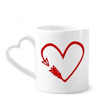 Imagem de Caneca com ilustração de coração de flecha de design vermelho caneca de cerâmica copo de coração de vidro