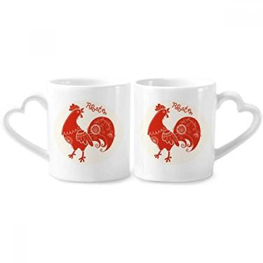 Imagem de Conjunto de canecas de porcelana de casal vermelho do zodíaco da China com ano do galo animal do galo copo de cerâmica com alça de coração