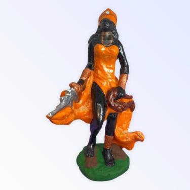 Imagem de Escultura Iansã Laranja 15 cm em resina - Lua Mistica