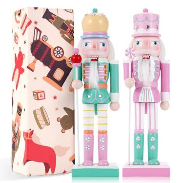 Imagem de VorFor Decorações de Natal de 25,4 cm, enfeites de quebra-nozes, 2 peças de bonecos tradicionais de quebra-nozes de madeira, soldado, presente festivo colecionável de Natal, quebra-nozes para lareira