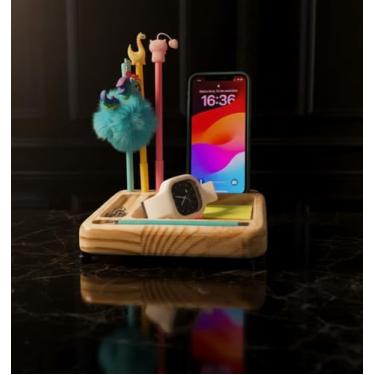 Imagem de Organizador de Mesa em Madeira – Porta-Canetas, Suporte para Celular e Espaço para Post-it, Design Compacto e Funcional